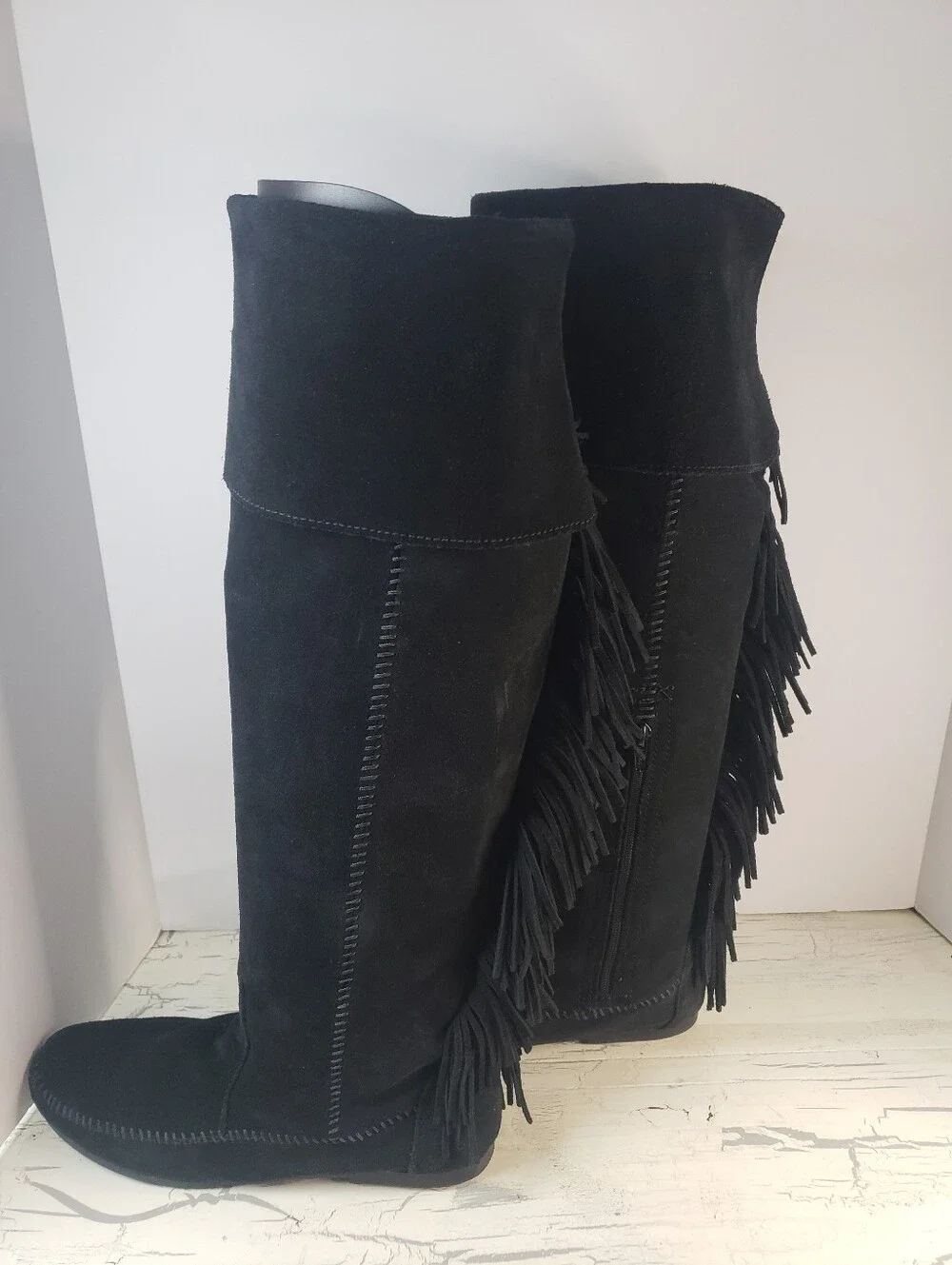 Minnetonka Genuine Suede Leather Over the Knee Boots w/ Fringe - Women's size 10